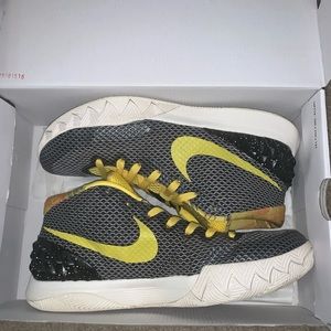 Size 12 Rare - Nike Kyrie 1 LTD Rise lightly worn
